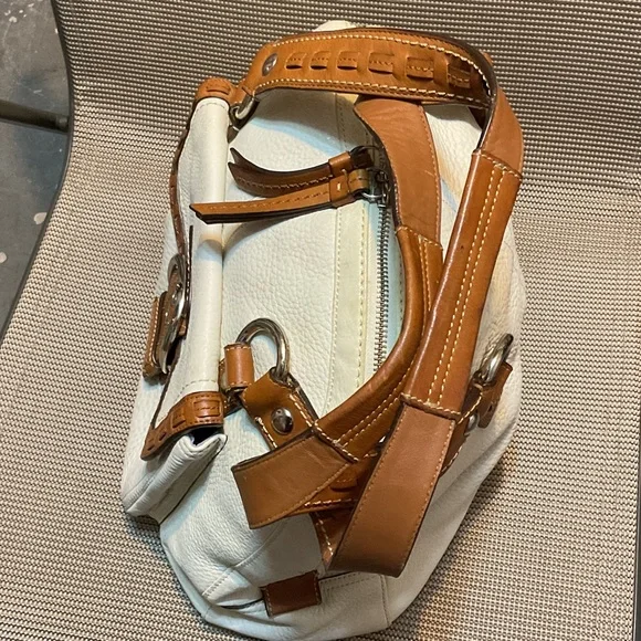 Coach soho, Courtney,Domed buckle, satchel pebble leather
